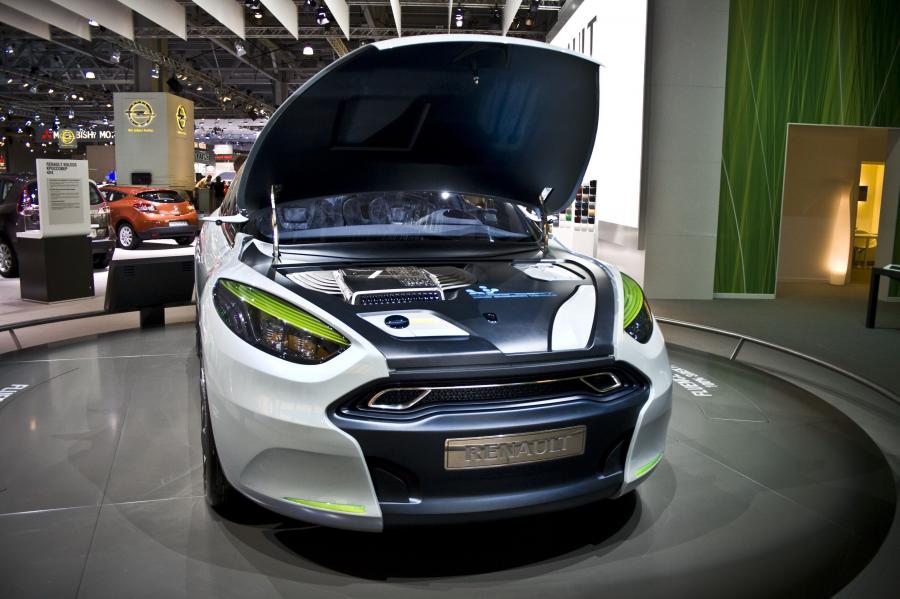  Renault Fluence Z.E. Concept 2009 года  (фото 62 из 103)